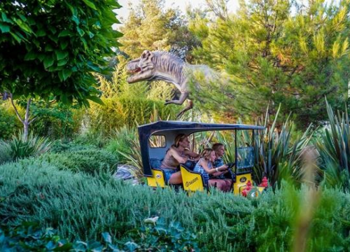 Fotografija 2 - Ne propustite Dino party i All Fun Park Stars u Fun Parku Biograd!