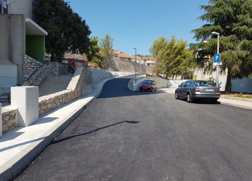 Fotografija 3 - Radovi na probijanju slijepe ulice kod OŠ Vidici pri kraju: Ostaje još postavljanje ograde i signalizacije