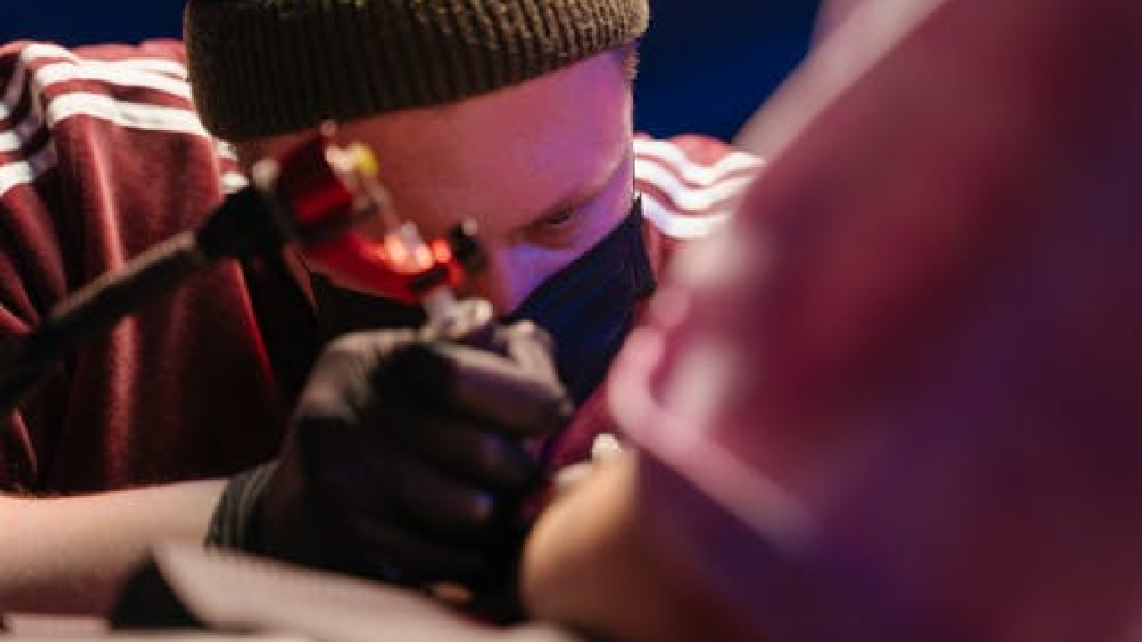 Od svih mogućih motiva, Talijan si istetovirao covid potvrdu