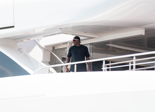 Fotografija 2 - 'Ostavite čovika na miru!' Nije on čovik, on je Michael Jordan: Evo još videa i fotki iz Šibenika