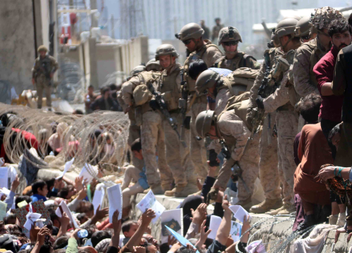 U eksplozijama u Kabulu poginula 72 civila, Biden: 'Uhvatit ćemo vas i natjerati da platite'