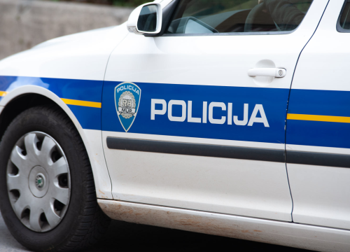 U eksploziji parkiranog automobila u Požegi poginula žena