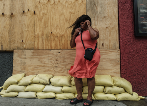 Deseci tisuća ljudi bježe uoči udara Ide na obale Lousiane