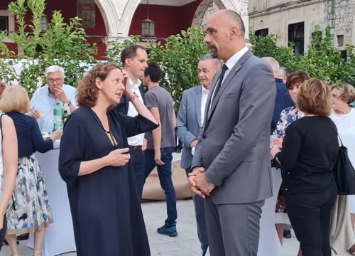 Fotografija 23 - Fešta pred katedralom za deseti rođendan Društva Juraj Dalmatinac: 'Nećemo stati na ovom, jačat ćemo i rasti'