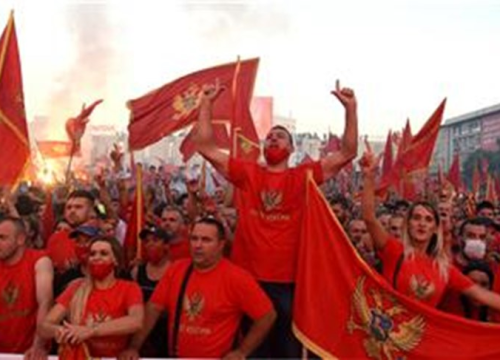 Đukanović osudio velikosrpsku politiku i stigao na Cetinje