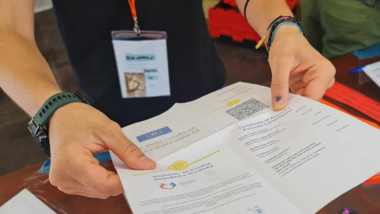 U županiji tri novozaražene osobe koronavirusom: Po jedna iz Drniša, Tisnog i Kistanja