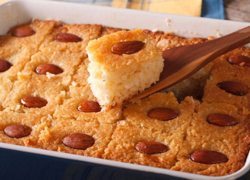 Slično baklavi: Recept za sočni kolač od griza i kokosa