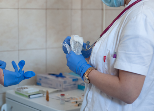 EMA proučava podatke o trećoj dozi Pfizera