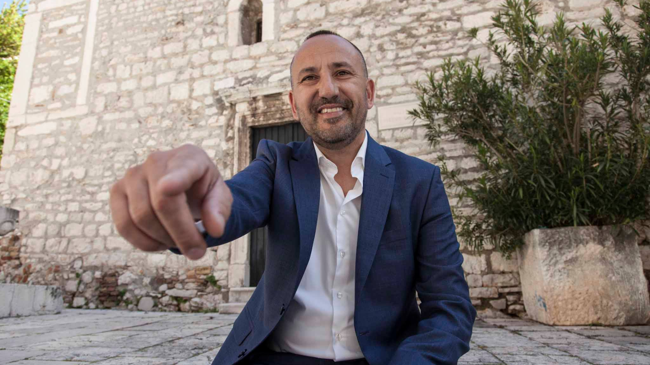 Zekanovićeve kombinacije na desnom krilu: Četiri konzervativne stranke pridružuju se Hrvatskim suverenistima