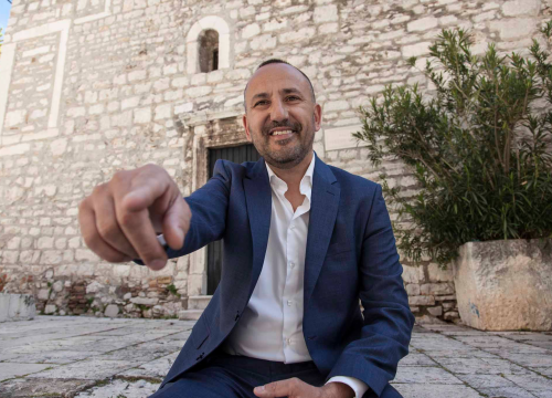 Zekanovićeve kombinacije na desnom krilu: Četiri konzervativne stranke pridružuju se Hrvatskim suverenistima