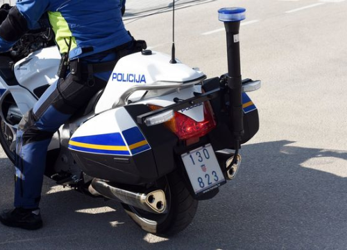 Šibenska policija će od sutra kontrolirati razgovarate li na mobitel tijekom vožnje i jeste li vezani