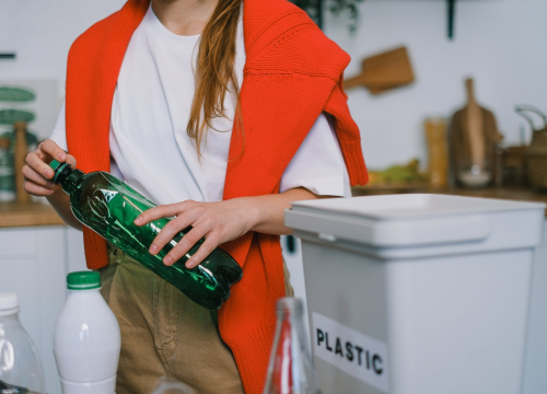 Četiri super trika da se riješite ružnog mirisa iz kante za smeće