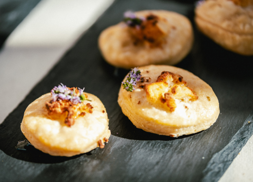 Fotografija 5 - Oni su budućnost hrvatskog ugostiteljstva, učenici TUŠ-a na sv. Mihovilu pokazali kako sljubljuju sir i vino!