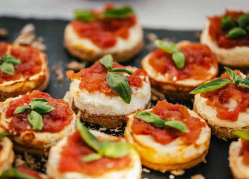 Fotografija 6 - Oni su budućnost hrvatskog ugostiteljstva, učenici TUŠ-a na sv. Mihovilu pokazali kako sljubljuju sir i vino!