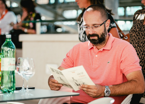 Fotografija 12 - Oni su budućnost hrvatskog ugostiteljstva, učenici TUŠ-a na sv. Mihovilu pokazali kako sljubljuju sir i vino!