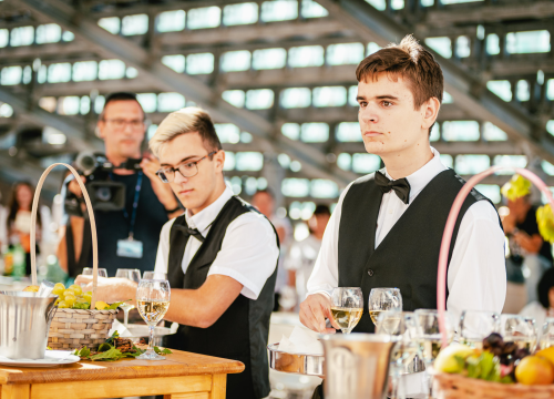 Fotografija 17 - Oni su budućnost hrvatskog ugostiteljstva, učenici TUŠ-a na sv. Mihovilu pokazali kako sljubljuju sir i vino!