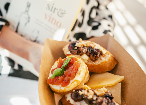 Fotografija 29 - Oni su budućnost hrvatskog ugostiteljstva, učenici TUŠ-a na sv. Mihovilu pokazali kako sljubljuju sir i vino!