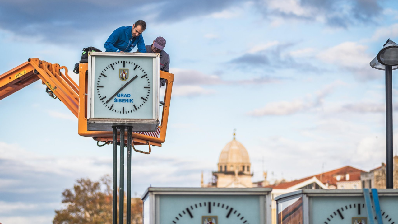Čini se da ćemo i dalje pomicati sat ljeti i zimi, države EU se još nisu dogovorile