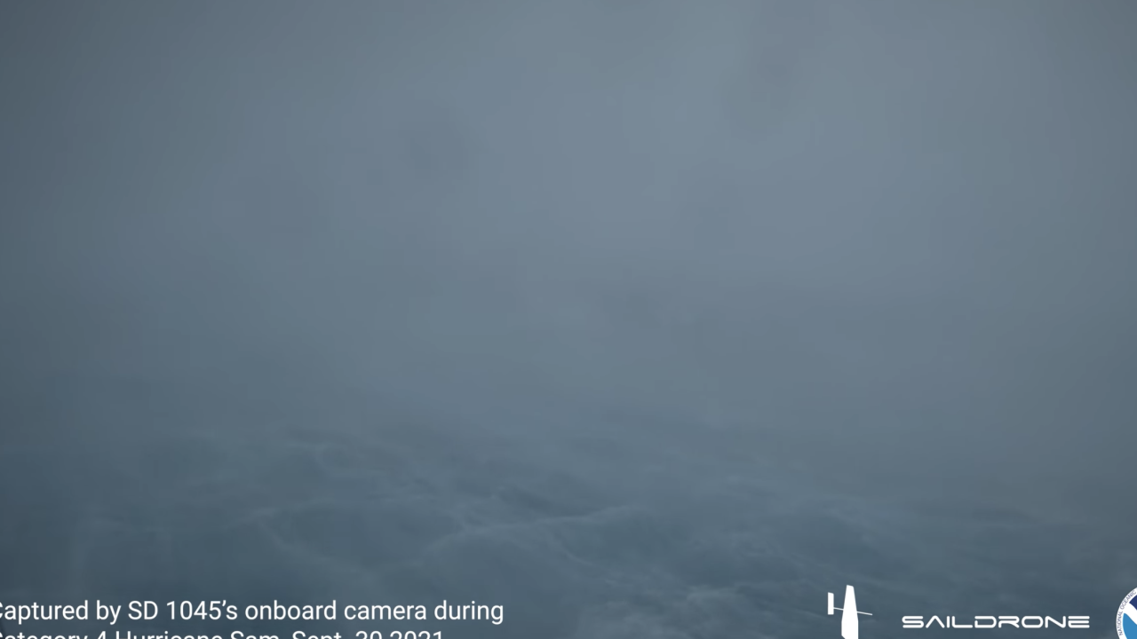 Pogledajte dramatičnu snimku: Dron prvi put snimio središte uragana