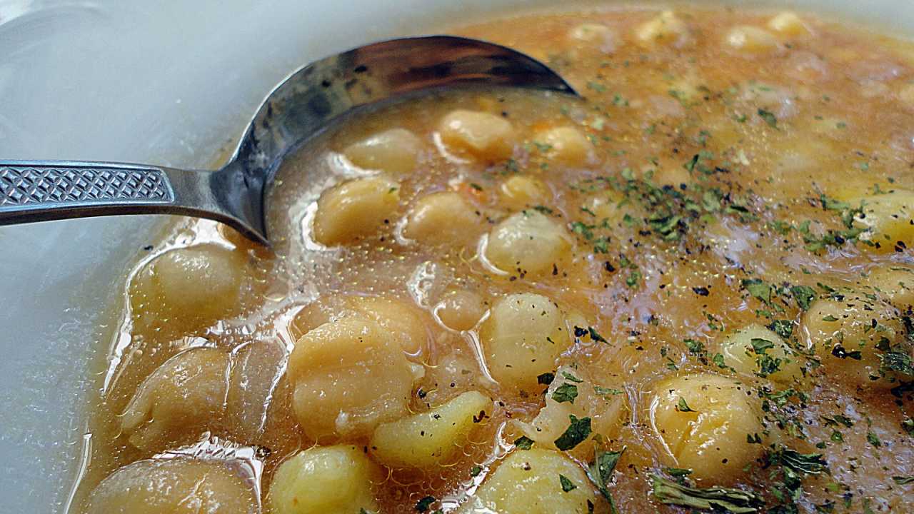 Dalmatinska čičvarda: Recept za najfinije varivo od slanutka