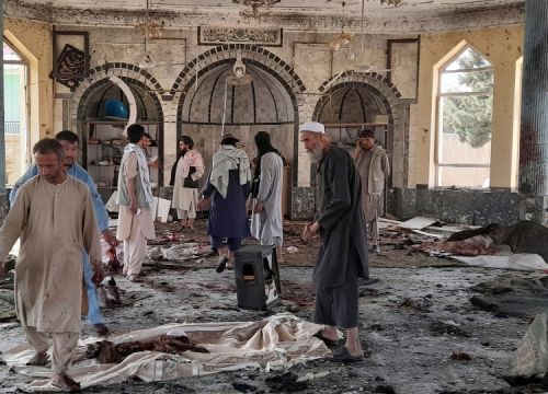 Više od 100 mrtvih i ranjenih u napadu na džamiju u afganistanskom gradu Kunduz