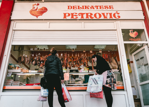 Fotografija 29 - Zima je, kažu, hladna i strašna, ali uz Delikatese Petrović bit će vam toplo barem oko srca!