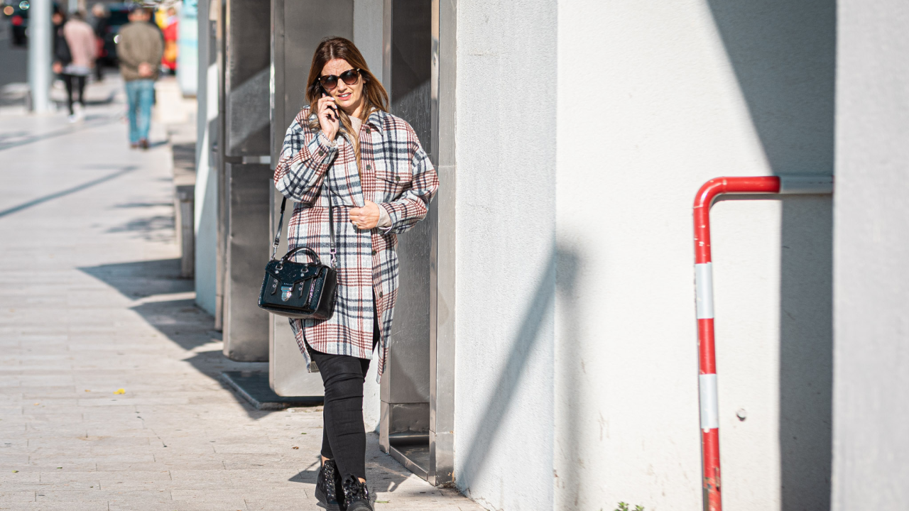 Modno osviještene sugrađanke pokazale koji se kaputi nose ove jeseni