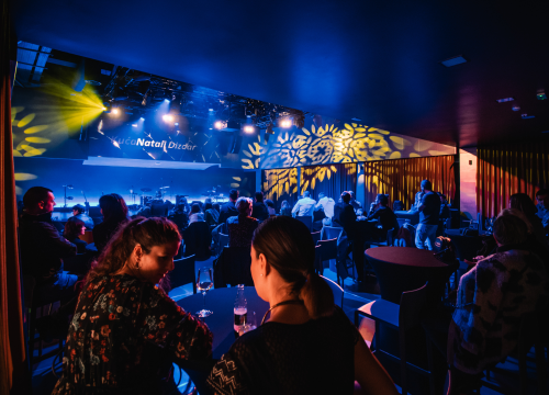 Fotografija 9 - Natali Dizdar u ‘Arsenu’ u suzama otpjevala Arsenovu Zamijenit ću te gorim i proslavila 20 godina karijere