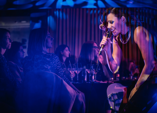 Fotografija 24 - Natali Dizdar u ‘Arsenu’ u suzama otpjevala Arsenovu Zamijenit ću te gorim i proslavila 20 godina karijere