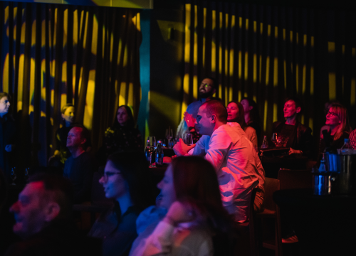 Fotografija 28 - Natali Dizdar u ‘Arsenu’ u suzama otpjevala Arsenovu Zamijenit ću te gorim i proslavila 20 godina karijere