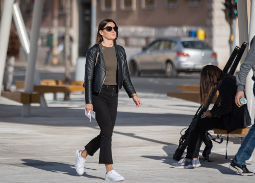 Fotografija 4 - Dame iz đira po gradu pokazale kako kombinirati klasične i trendi komade