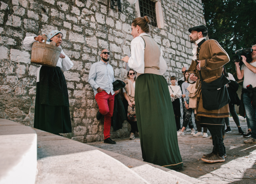Fotografija 13 - Od brudetože, priko buklije do dišpetože: Šibenski vodiči odličnom turom do suza nasmijali sugrađane