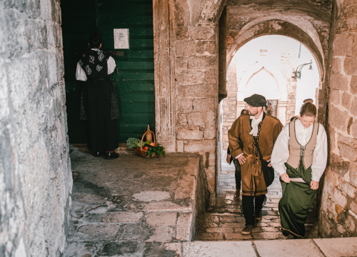 Fotografija 16 - Od brudetože, priko buklije do dišpetože: Šibenski vodiči odličnom turom do suza nasmijali sugrađane