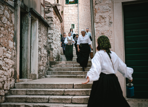 Fotografija 25 - Od brudetože, priko buklije do dišpetože: Šibenski vodiči odličnom turom do suza nasmijali sugrađane