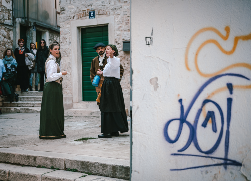 Fotografija 28 - Od brudetože, priko buklije do dišpetože: Šibenski vodiči odličnom turom do suza nasmijali sugrađane