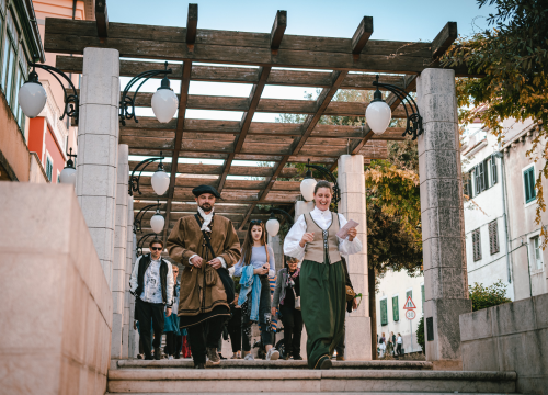 Fotografija 29 - Od brudetože, priko buklije do dišpetože: Šibenski vodiči odličnom turom do suza nasmijali sugrađane