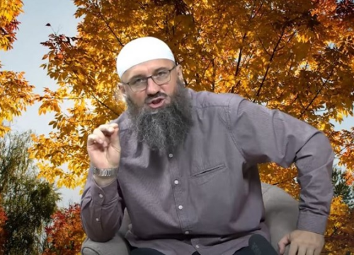 Nova nebuloza islamskog influencera iz BiH: Ženina neovisnost od muža je najveći obiteljski problem