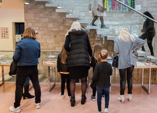 Fotografija 14 - Otvorena izložba straničnika: 'Šibenik je još 1998. posijao sjeme ovakvih natječaja'