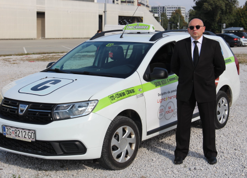 Dosadila mu je vojna mirovina pa je sa 60 godina pokrenuo vlastiti biznis!