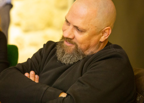 'Izgradili smo kulturu smrti, groblja i lampiona, i svaki pokušaj remećenja je kao vic na pogrebu'