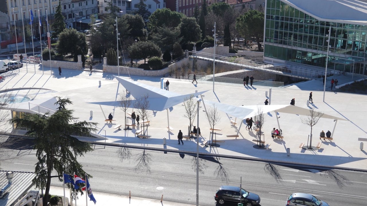 Na Poljani danas 'Prosvjedni skup protiv financiranja FALIŠ-a i svih ostalih protuhrvatskih događanja'