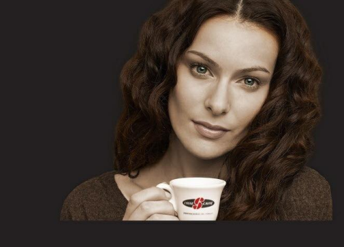 Iskoristite shopping groznicu i nabavite svoj Essse caffe aparat po odličnim cijenama uz besplatnu dostavu!