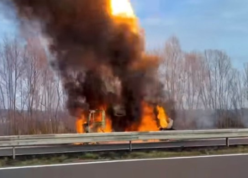 Na autocesti nakon sudara eksplodirala cisterna, eksplozija se čula kilometrima uokolo