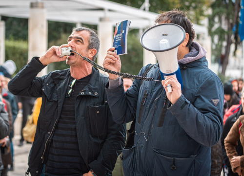 Fotografija 7 - Prosvjednici protiv mjera jutros pred gradskom i županijskom upravom: Spominjali NDH, naciste i logore pa došli pred ŠibenikIN
