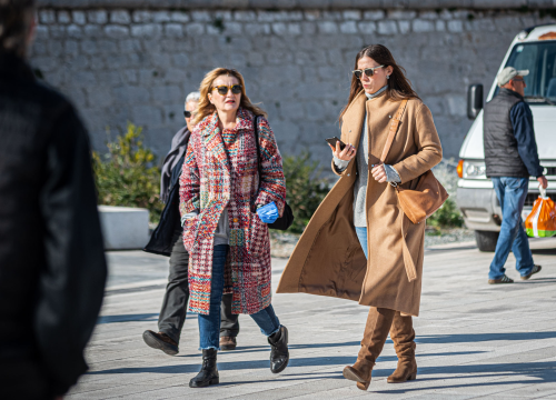 Fotografija 3 - Vladarice modnog đira pokazale kako izgleda modni look za desetku