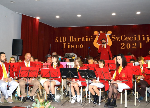 Fotografija 15 - Rajko Ćuzela Papata proglašen počasnim predsjednikom tišnjanskog KUD-a Hartić