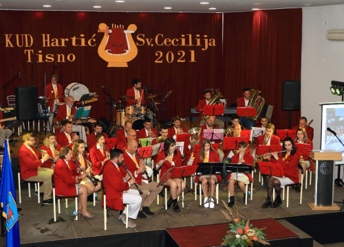 Fotografija 11 - Rajko Ćuzela Papata proglašen počasnim predsjednikom tišnjanskog KUD-a Hartić