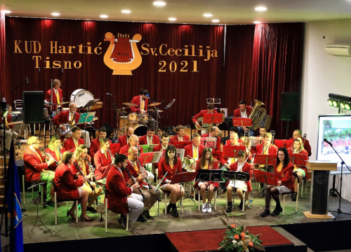 Fotografija 6 - Rajko Ćuzela Papata proglašen počasnim predsjednikom tišnjanskog KUD-a Hartić