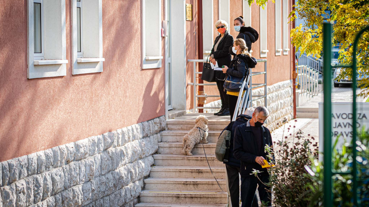 U županiji 76 novih slučajeva: U kninskoj bolnici preminuo muškarac