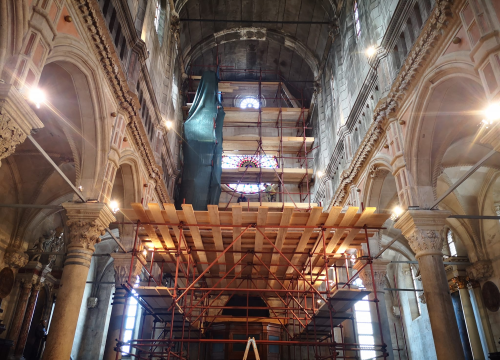 Fotografija 8 - Počinju novi radovi u šibenskoj katedrali, čisti se središnji svod: 'Na velikim svjetskim spomenicima uvijek je neka skela'